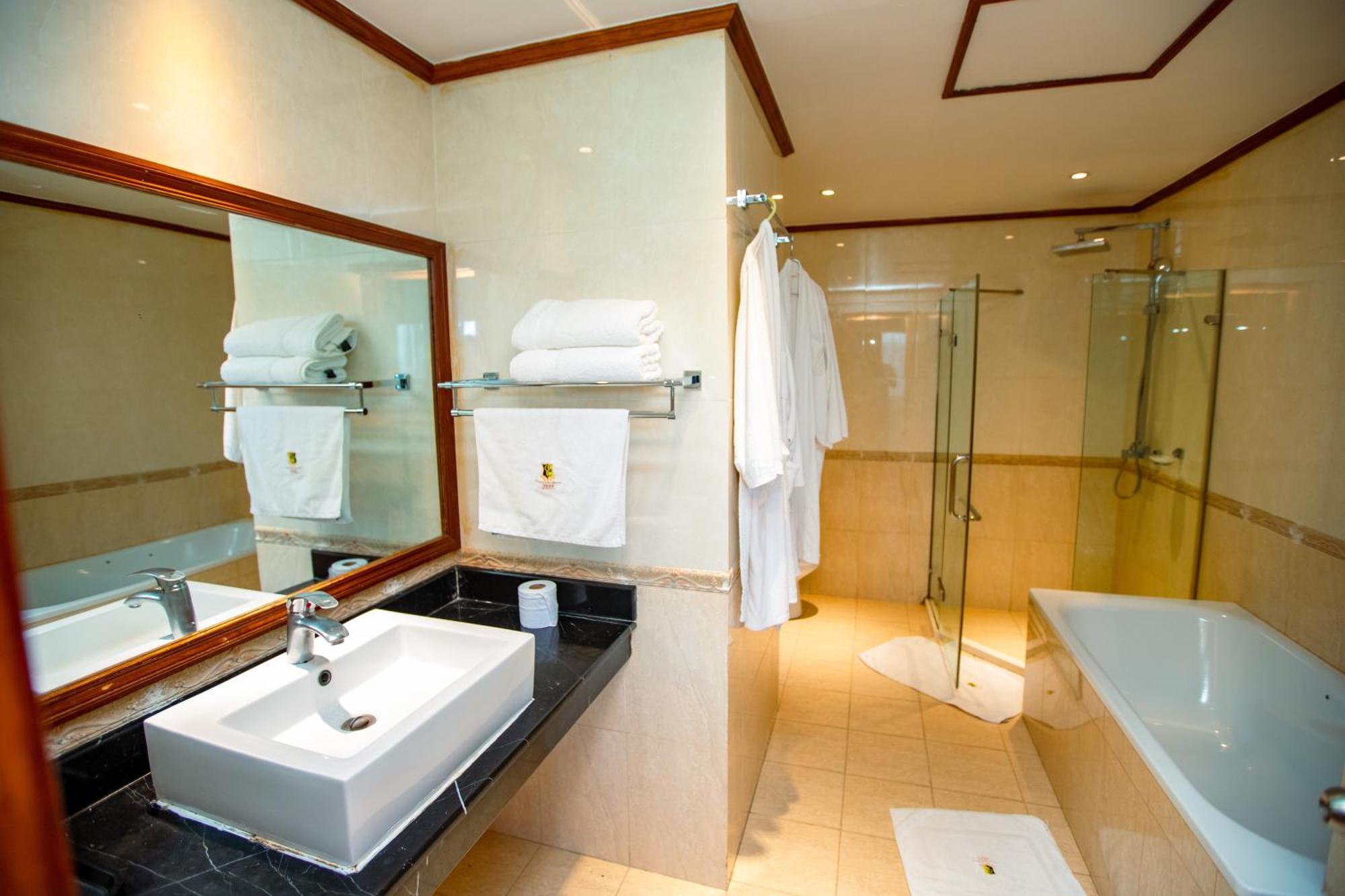 Gold Crest Hotel Mwanza Ngoại thất bức ảnh