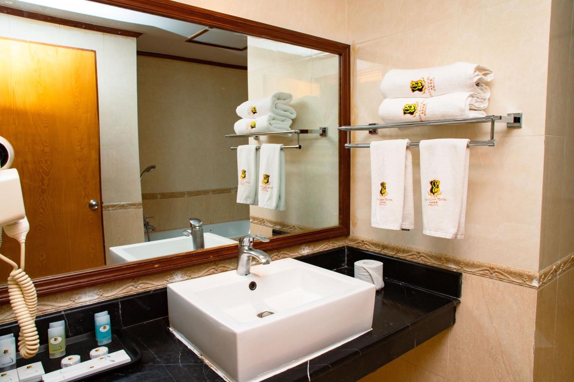 Gold Crest Hotel Mwanza Ngoại thất bức ảnh