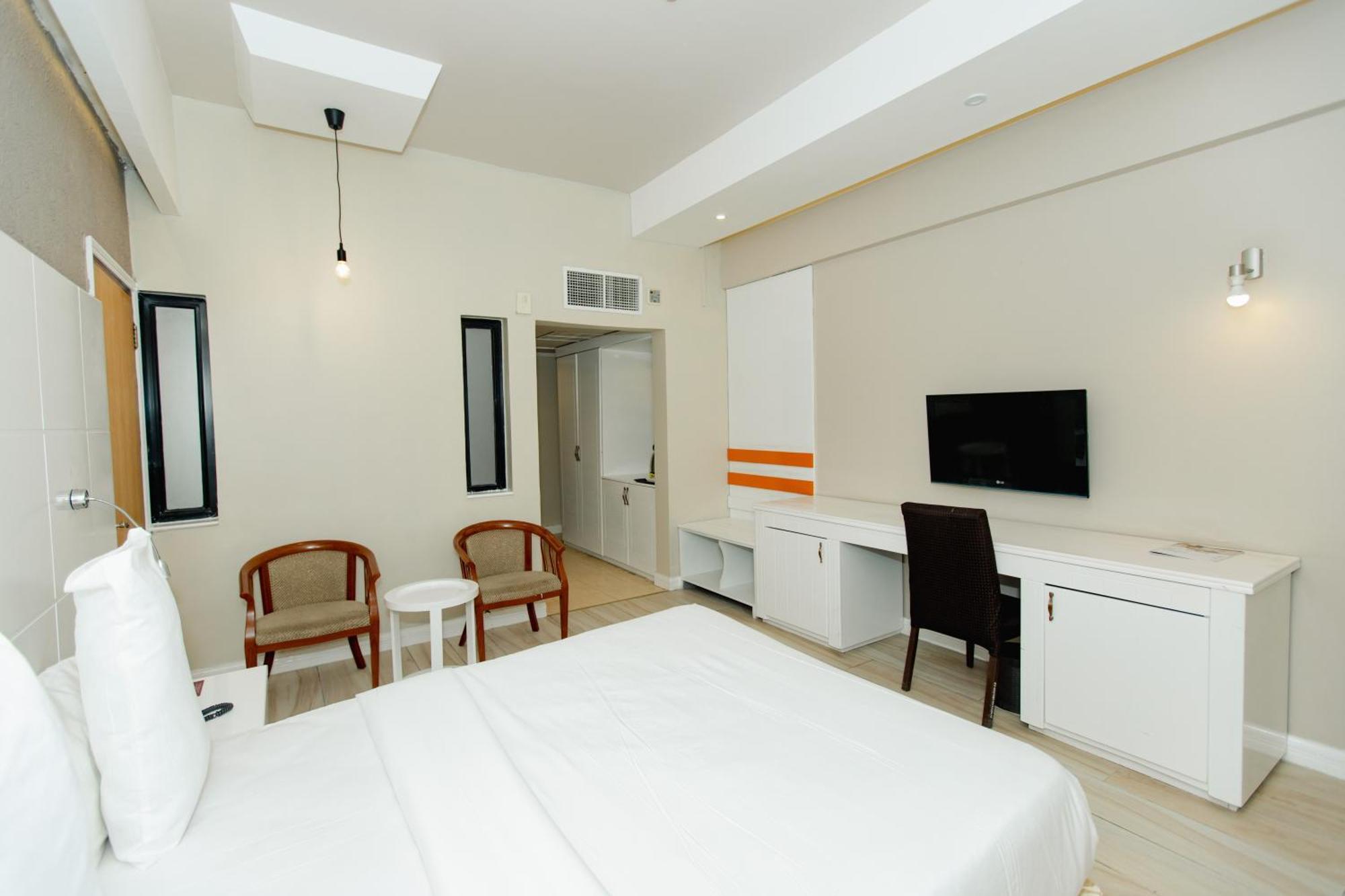Gold Crest Hotel Mwanza Ngoại thất bức ảnh