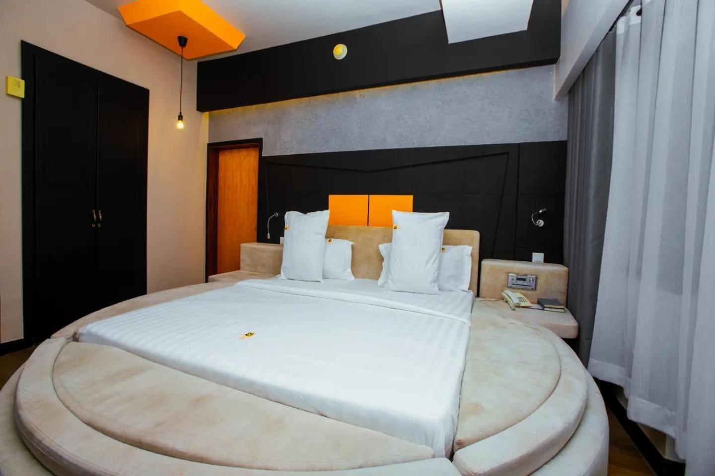 Gold Crest Hotel Mwanza Ngoại thất bức ảnh