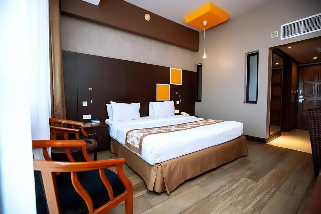 Gold Crest Hotel Mwanza Ngoại thất bức ảnh